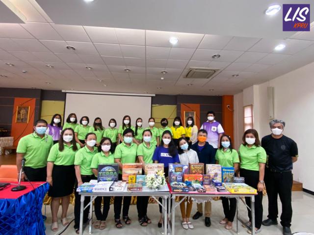 3. โครงการอบรมเชิงปฏิบัติการ เรื่อง การใช้และสร้างนวัตกรรมบอร์ดเกมเพื่อการเรียนรู้ วันที่ 11 พฤษภาคม 2565  ณ ห้องประชุมพิกุล คณะมนุษยศาสตร์และสังคมศาสตร์